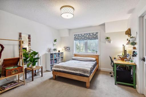 5717 Chowen Avenue S, Edina, MN 55410