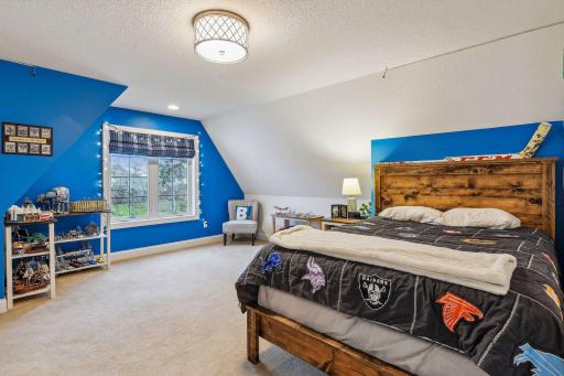 5717 Chowen Avenue S, Edina, MN 55410