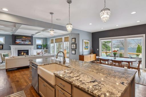 5717 Chowen Avenue S, Edina, MN 55410