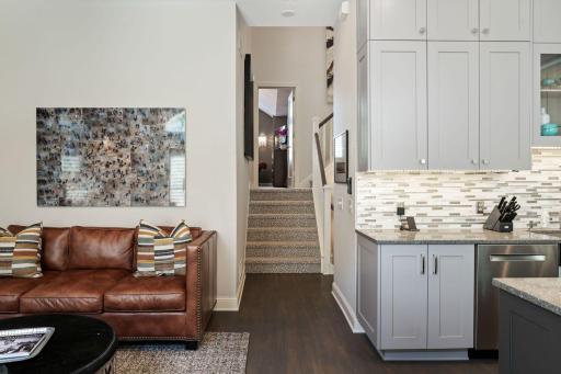 407 River Street, Minneapolis, MN 55401