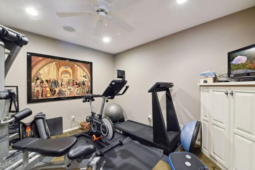 18767 Bearpath Trail, Eden Prairie, MN 55347