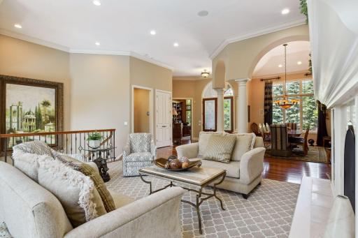 18767 Bearpath Trail, Eden Prairie, MN 55347