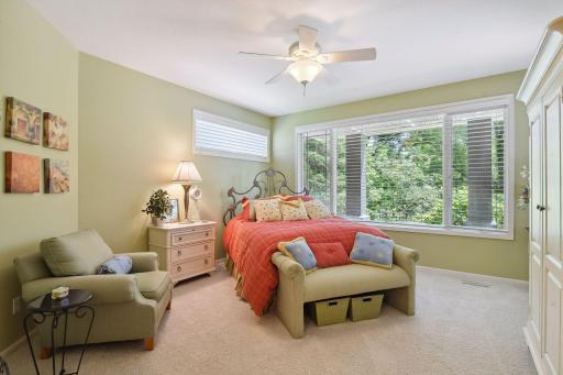 18767 Bearpath Trail, Eden Prairie, MN 55347