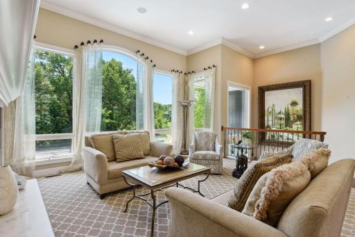 18767 Bearpath Trail, Eden Prairie, MN 55347