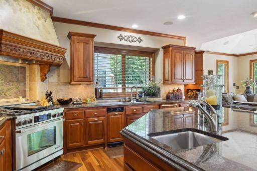 18767 Bearpath Trail, Eden Prairie, MN 55347