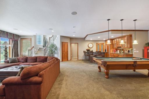 18767 Bearpath Trail, Eden Prairie, MN 55347