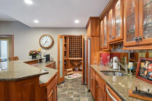 18767 Bearpath Trail, Eden Prairie, MN 55347