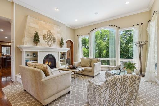 18767 Bearpath Trail, Eden Prairie, MN 55347