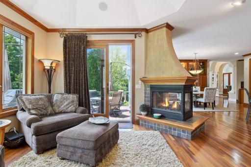 18767 Bearpath Trail, Eden Prairie, MN 55347
