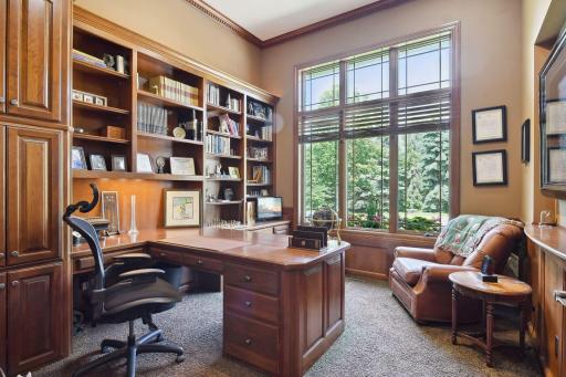 18767 Bearpath Trail, Eden Prairie, MN 55347