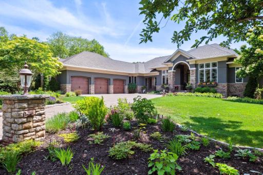 18767 Bearpath Trail, Eden Prairie, MN 55347