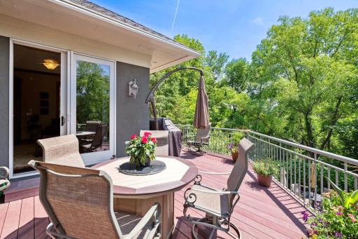 18767 Bearpath Trail, Eden Prairie, MN 55347