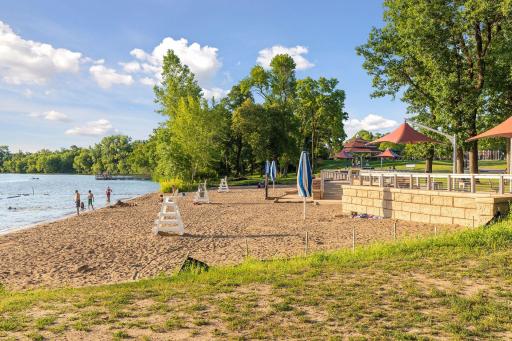 18767 Bearpath Trail, Eden Prairie, MN 55347