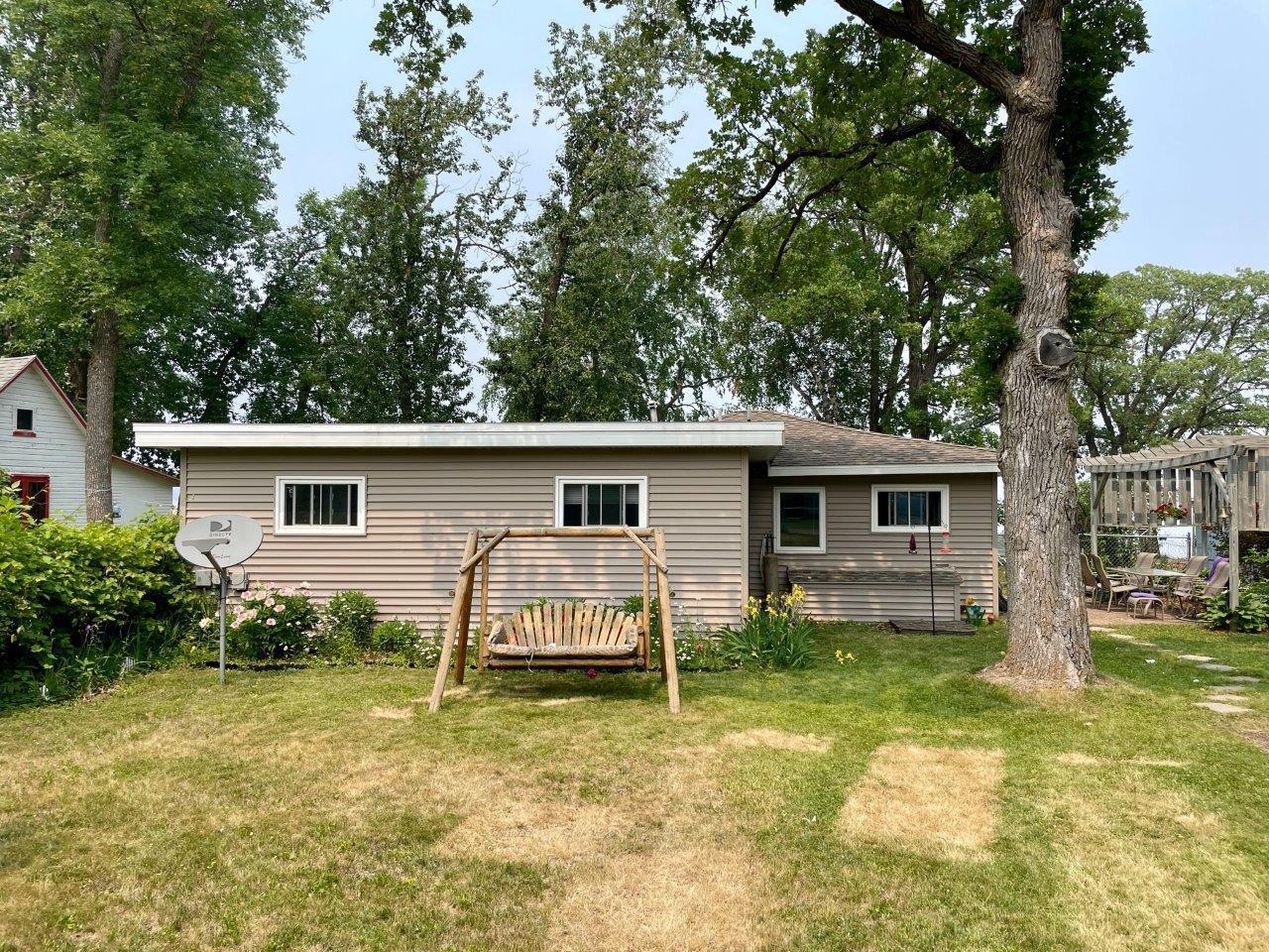 7-Road side of cabin (2).jpg