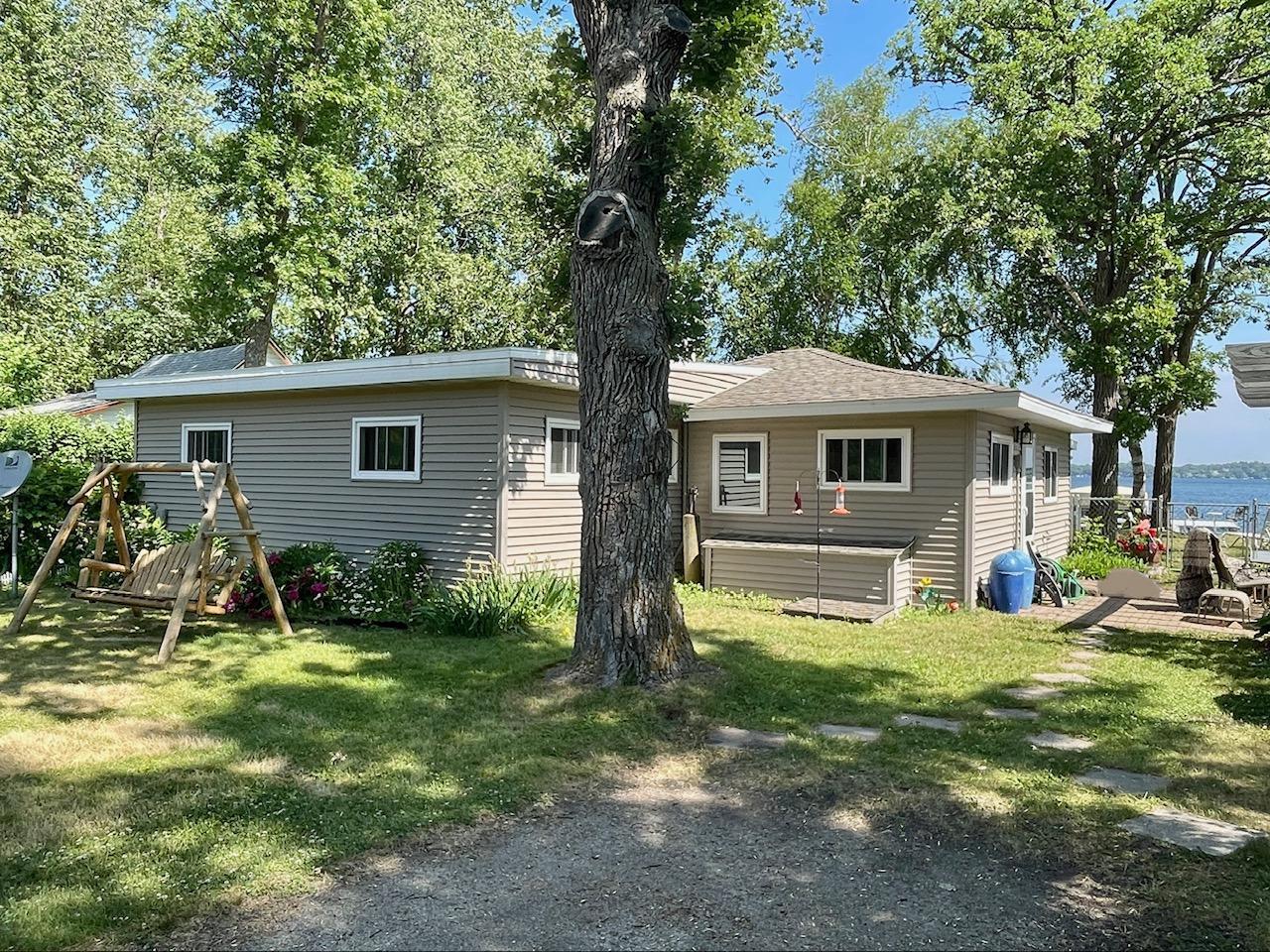 7-Road side of cabin (1).jpg
