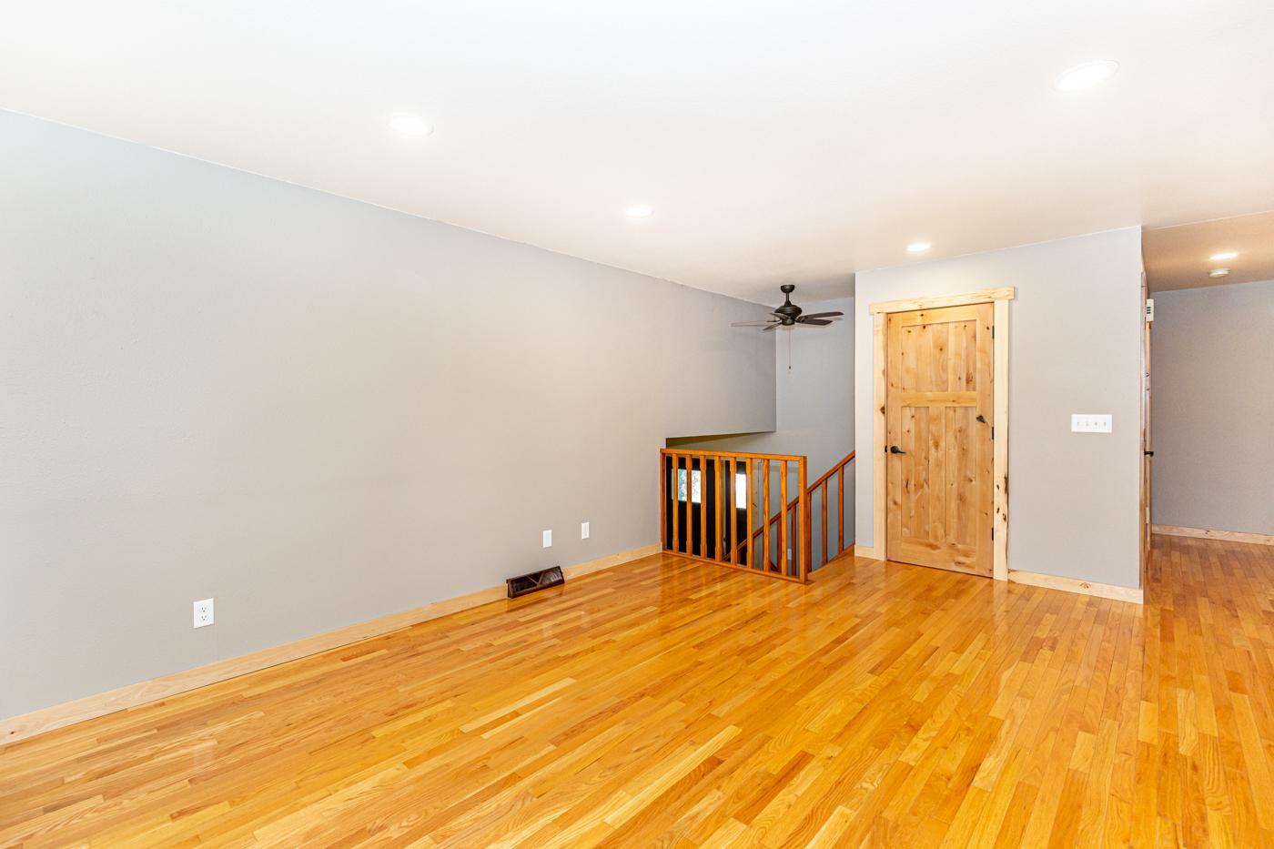 Home-33.jpg