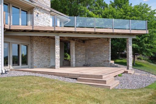 5615 Glacier Lane N, Plymouth, MN 55446