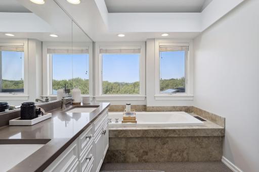 11710 Irish Avenue N, Stillwater, MN 55082