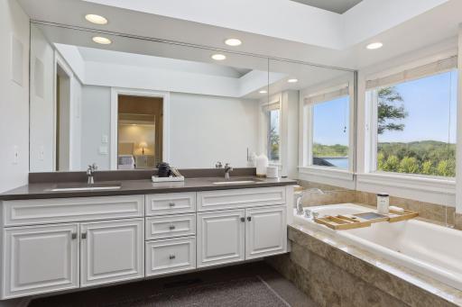 11710 Irish Avenue N, Stillwater, MN 55082