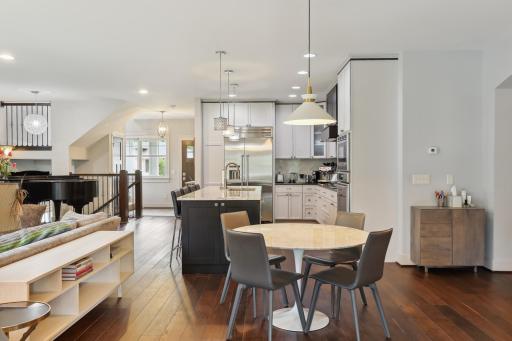 6024 Saint Johns Avenue, Edina, MN 55424