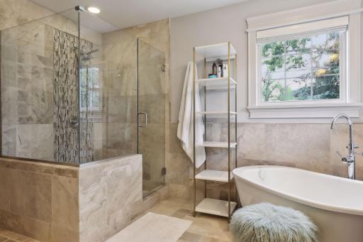6024 Saint Johns Avenue, Edina, MN 55424
