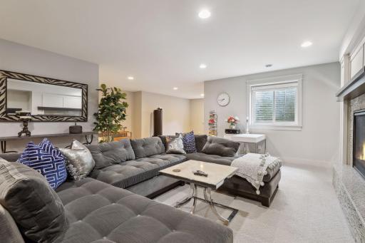 6024 Saint Johns Avenue, Edina, MN 55424