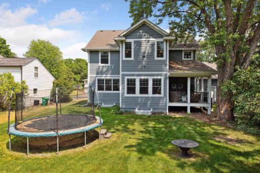 6024 Saint Johns Avenue, Edina, MN 55424
