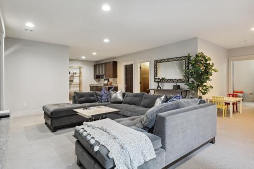 6024 Saint Johns Avenue, Edina, MN 55424