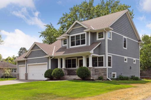 6024 Saint Johns Avenue, Edina, MN 55424