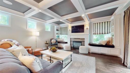 5524 Warden Avenue, Edina, MN 55436