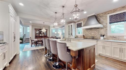5524 Warden Avenue, Edina, MN 55436
