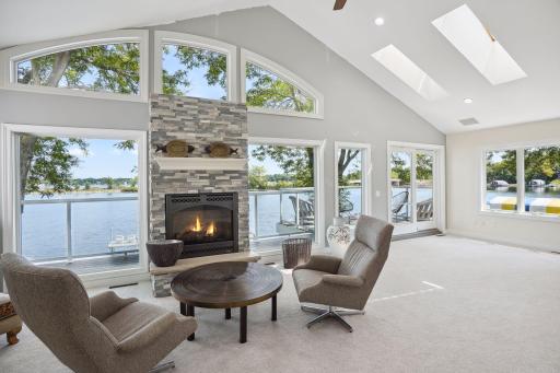 2807 Mckenzie Point Road, Wayzata, MN 55391
