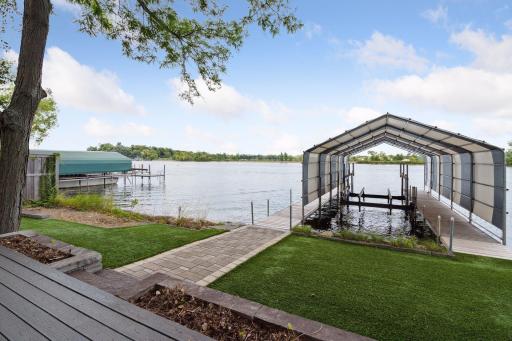 2807 Mckenzie Point Road, Wayzata, MN 55391