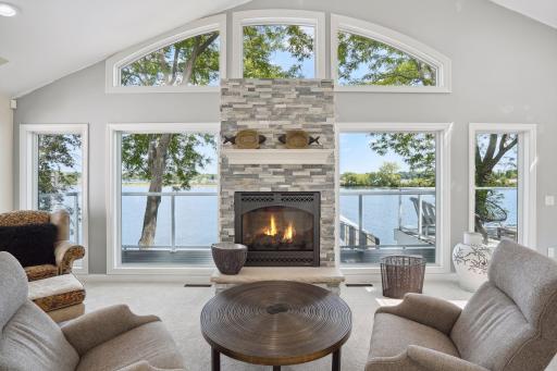 2807 Mckenzie Point Road, Wayzata, MN 55391