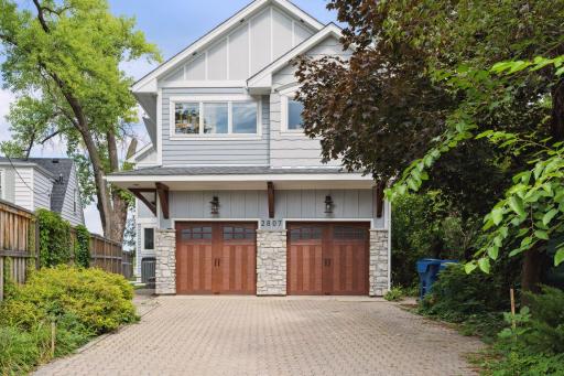 2807 Mckenzie Point Road, Wayzata, MN 55391