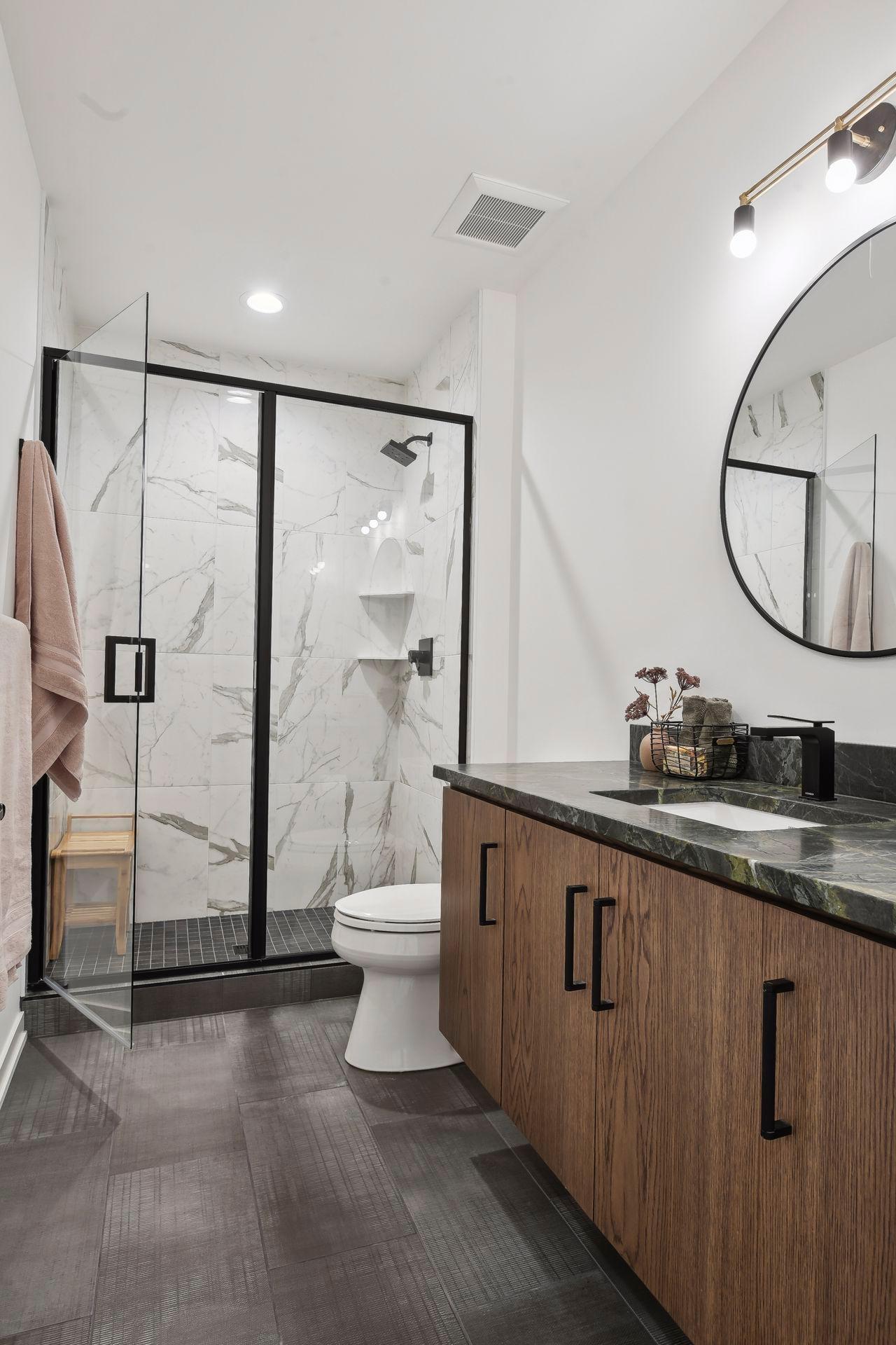 Lower level guest bath