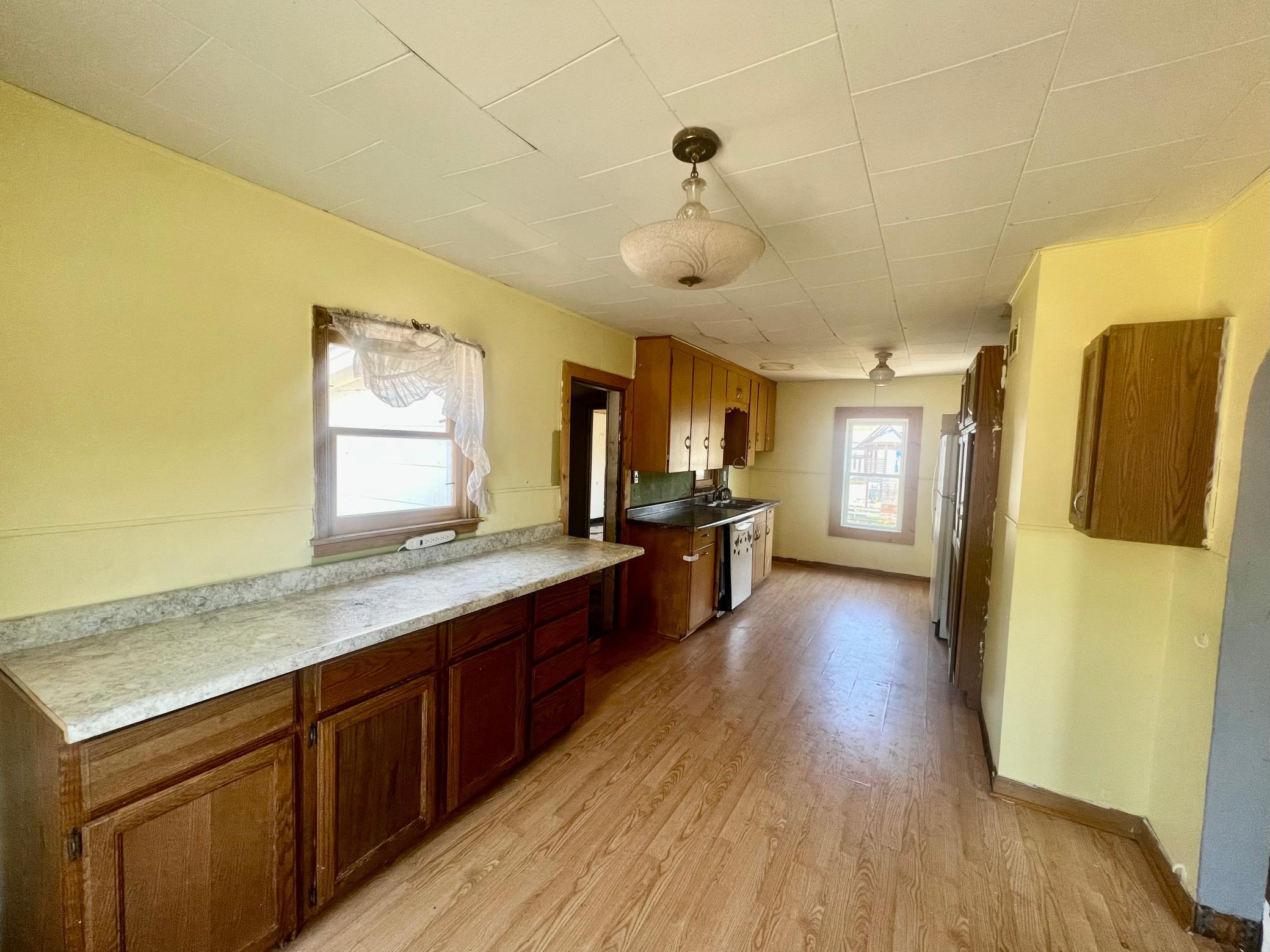 Kitchen/dining