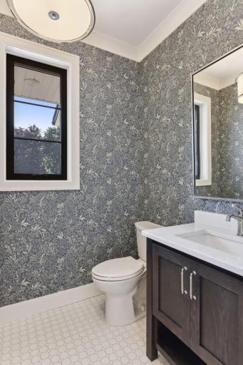 6004 Drew Avenue S, Edina, MN 55410