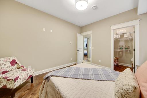 8870 Callander Circle, Lakeville, MN 55044