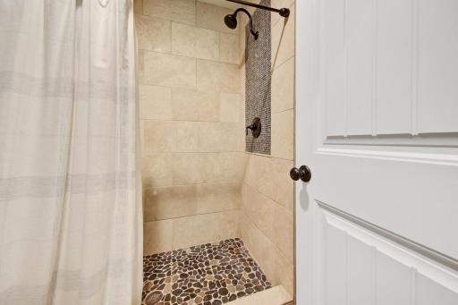 8870 Callander Circle, Lakeville, MN 55044