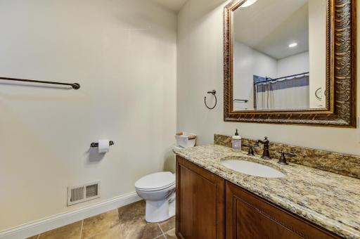 8870 Callander Circle, Lakeville, MN 55044