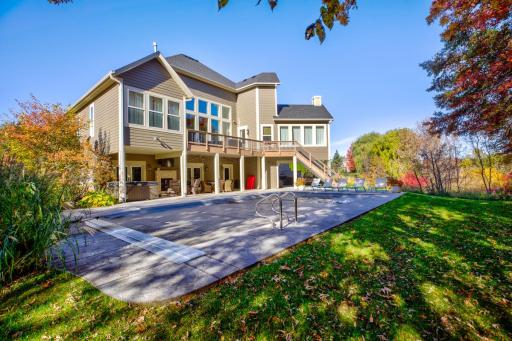 8870 Callander Circle, Lakeville, MN 55044