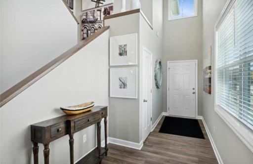 Raleigh End Unit Entrance - photo of model