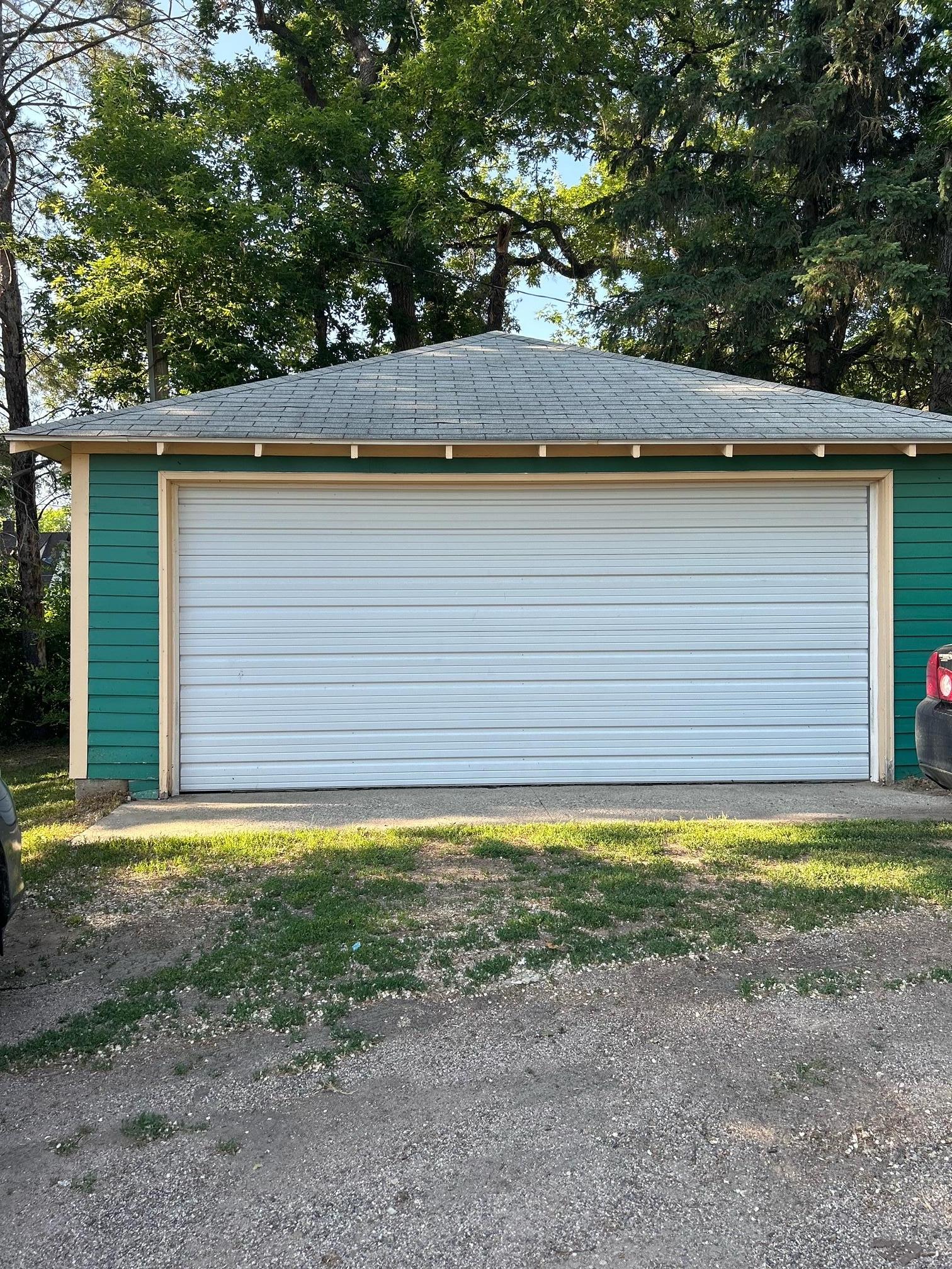 Garage.jpeg