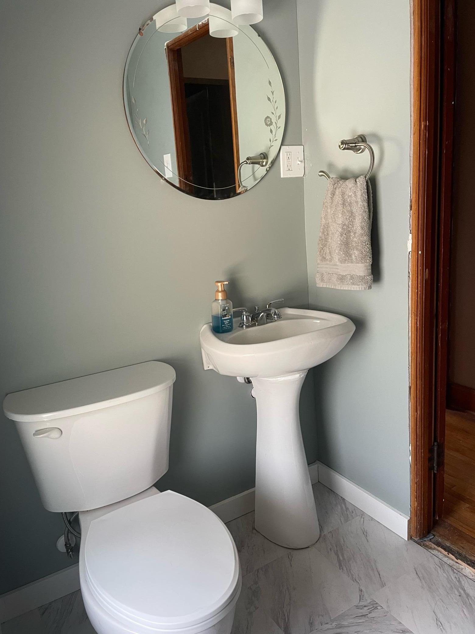 half bath.jpeg