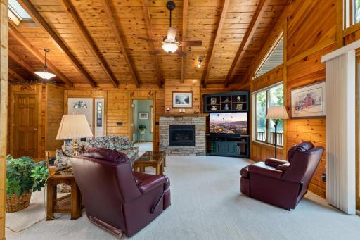 33249 Winnamakee Shores Road, Pequot Lakes, MN 56472