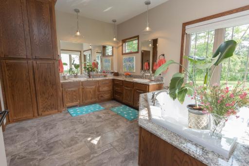 17228 Aaron Heights NW, Evansville, MN 56326