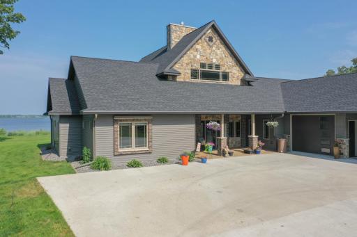 17228 Aaron Heights NW, Evansville, MN 56326