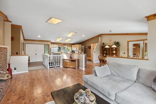 Soaring ceilings throughout the main living areas, hickory cabinetry and trim.