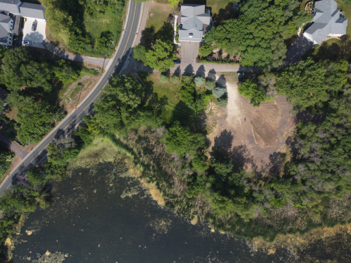 945 Wagon Wheel Trail, Mendota Heights, MN 55120